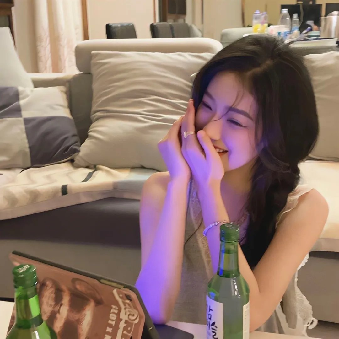 天使与我同桌 在线观看封面